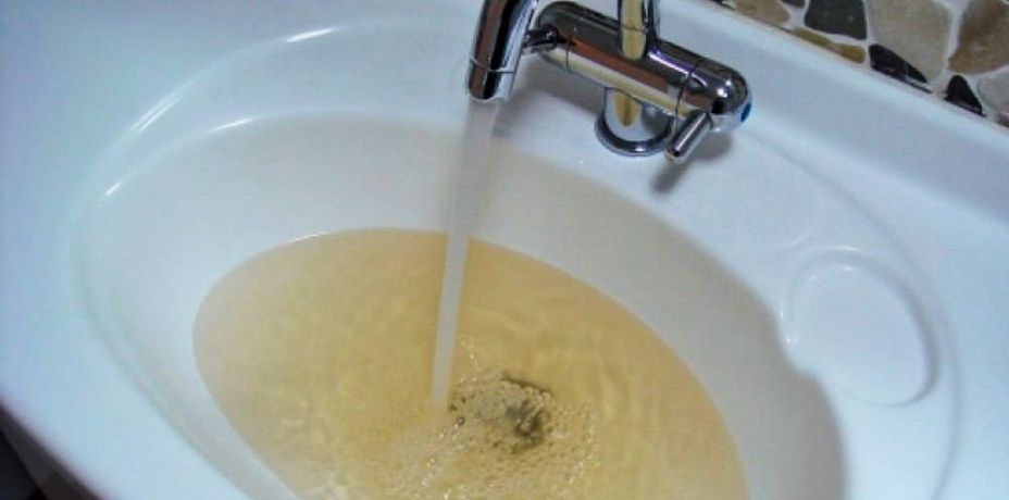 Жёлтая вода из крана